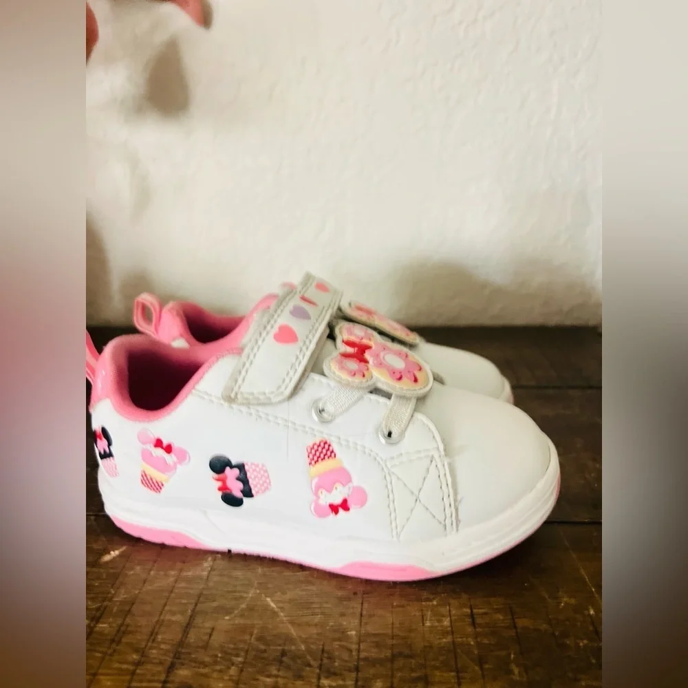 Minnie Mouse sneakers size 9